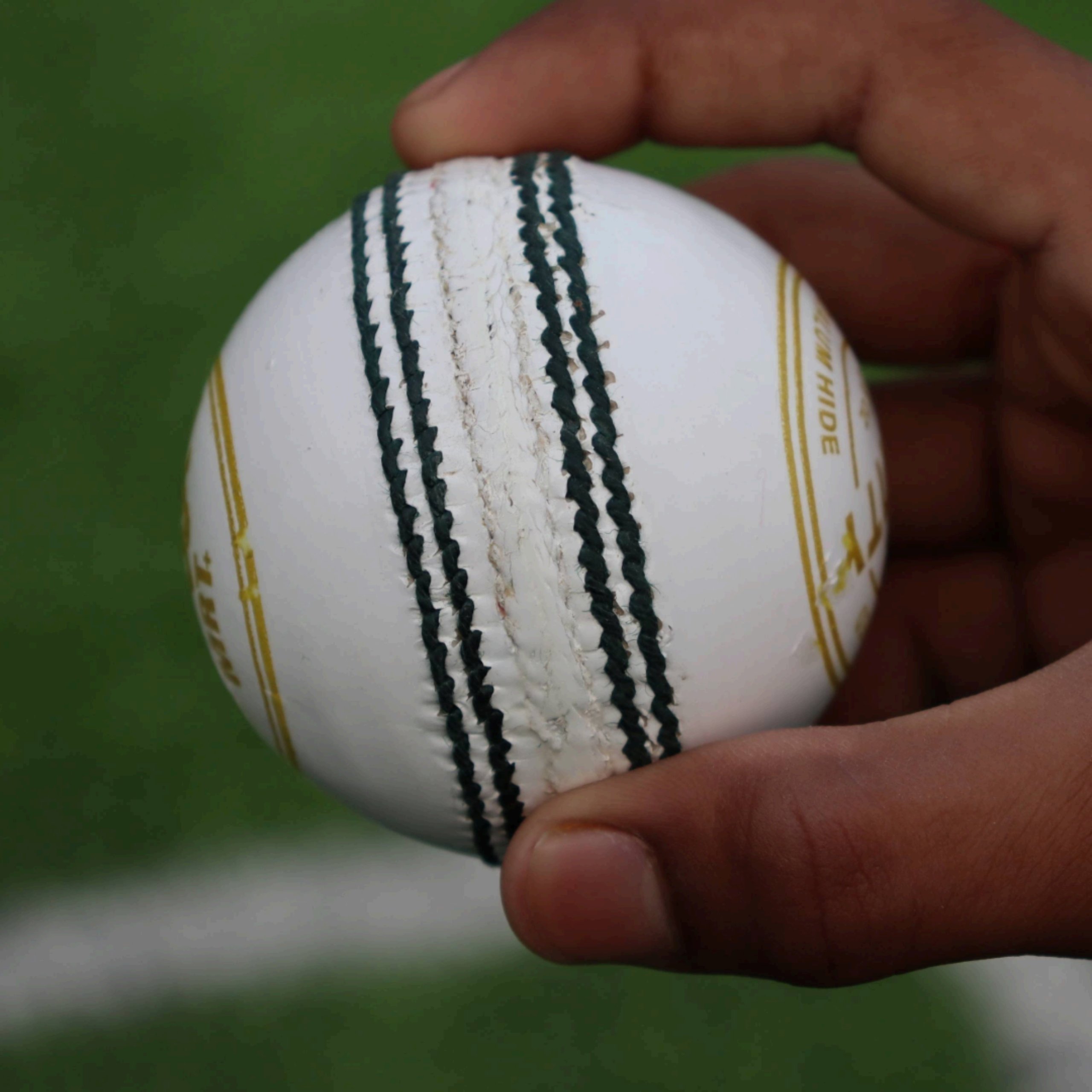 MRT cricket Ball - Image 3